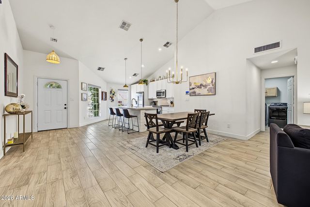 3661 W LAREDO Street, Chandler, AZ 85226
