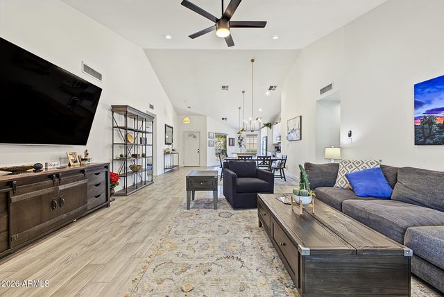 3661 W LAREDO Street, Chandler, AZ 85226