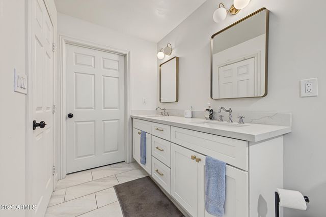 3661 W LAREDO Street, Chandler, AZ 85226