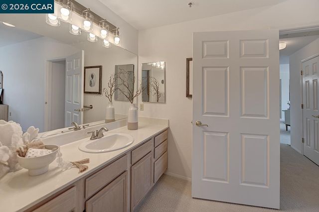 1860 Tice Creek Dr 1427, Walnut Creek, CA 94595