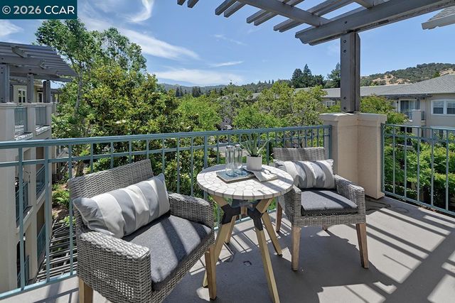 1860 Tice Creek Dr 1427, Walnut Creek, CA 94595