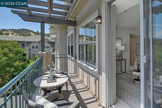 1860 Tice Creek Dr 1427, Walnut Creek, CA 94595