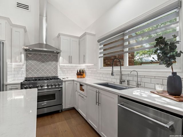 30 Villa Jardin, San Antonio, TX 78230