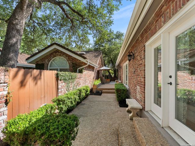 30 Villa Jardin, San Antonio, TX 78230