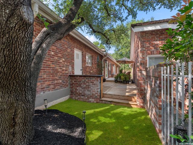 30 Villa Jardin, San Antonio, TX 78230