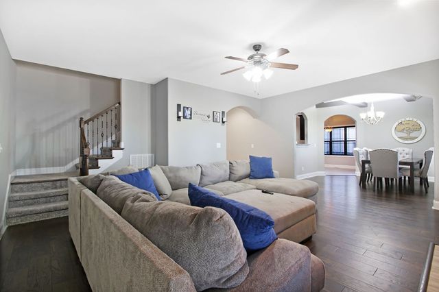 1240 Golden Eagle Way, Clarksville, TN 37040