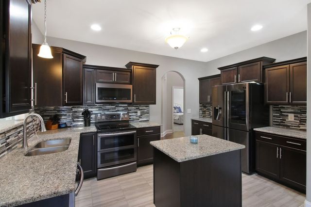 1240 Golden Eagle Way, Clarksville, TN 37040