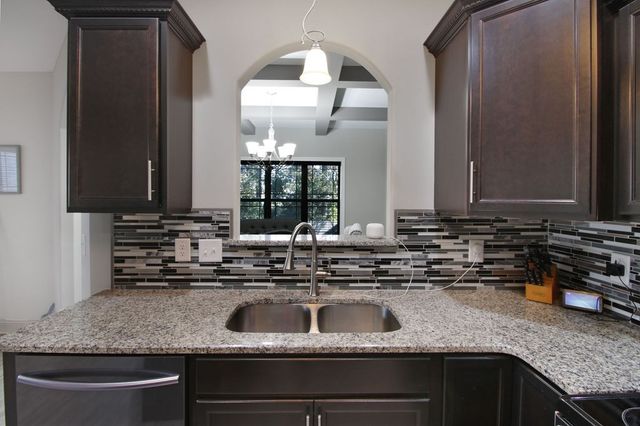 1240 Golden Eagle Way, Clarksville, TN 37040