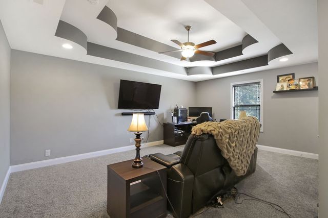1240 Golden Eagle Way, Clarksville, TN 37040