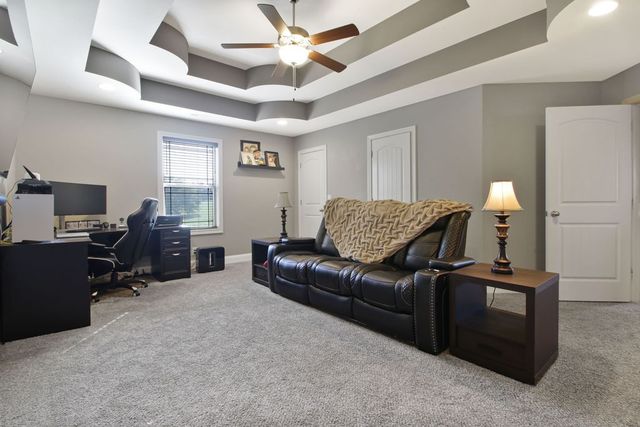 1240 Golden Eagle Way, Clarksville, TN 37040