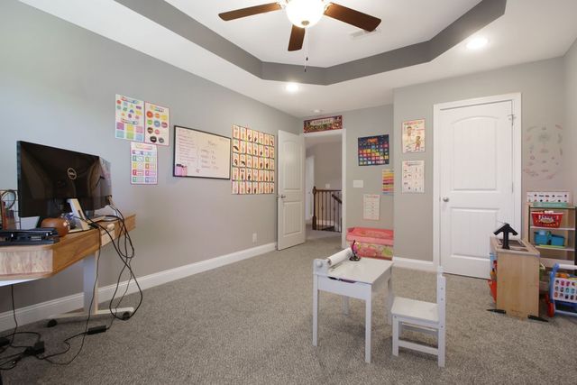 1240 Golden Eagle Way, Clarksville, TN 37040