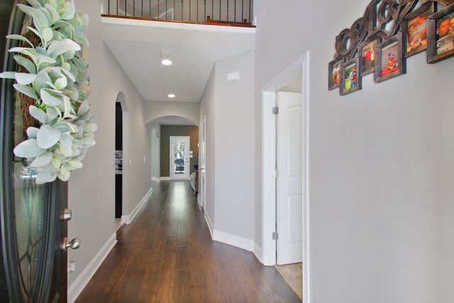 1240 Golden Eagle Way, Clarksville, TN 37040
