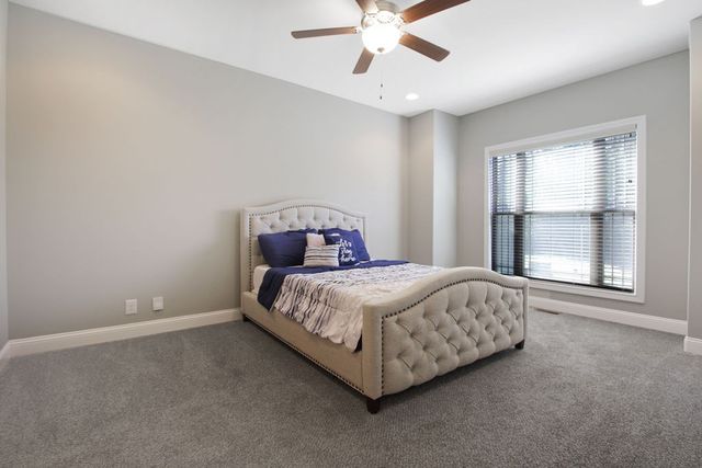 1240 Golden Eagle Way, Clarksville, TN 37040