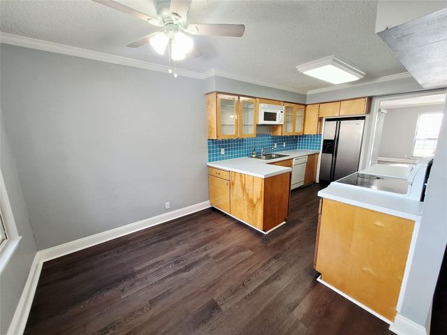 1839 CORONADO HILLS DR, Austin, TX 78752