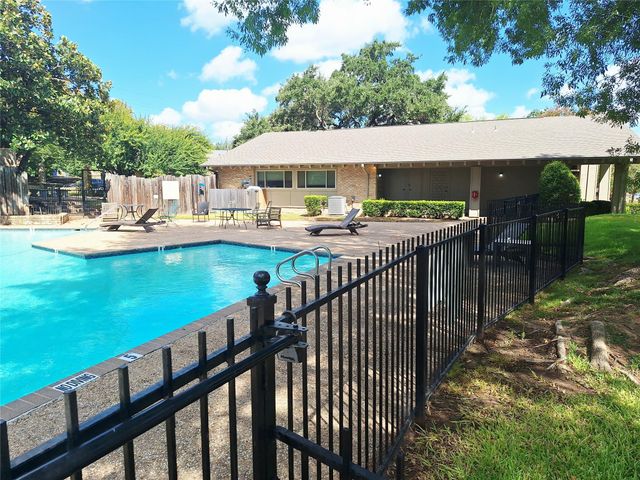 1839 CORONADO HILLS DR, Austin, TX 78752