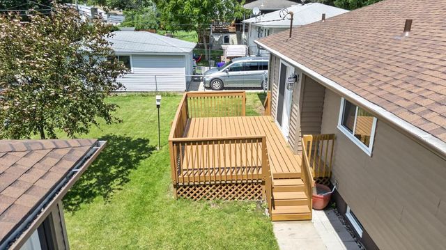 1525 11th Avenue NE, Rochester, MN 55906