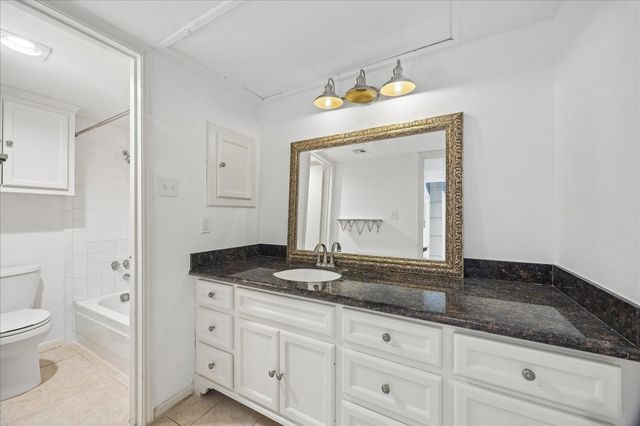 2100 Tanglewilde Street 538, Houston, TX 77063