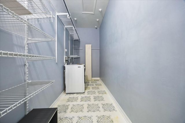 2100 Tanglewilde Street 538, Houston, TX 77063