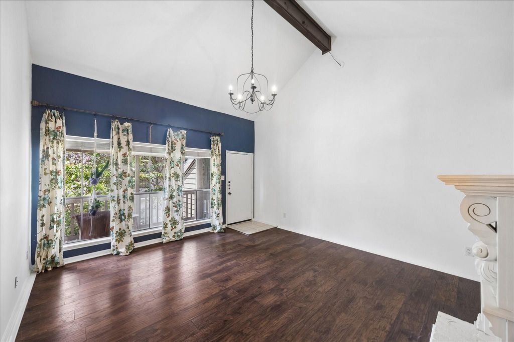 2100 Tanglewilde Street 538, Houston, TX 77063