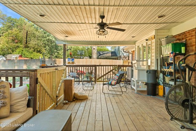2403 Windsor Forest Dr, Louisville, KY 40272