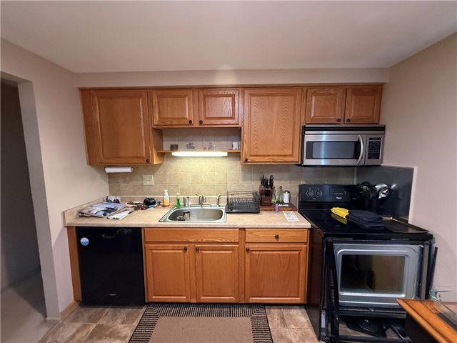 1185 Bucknell Dr, Monroeville, PA 15146