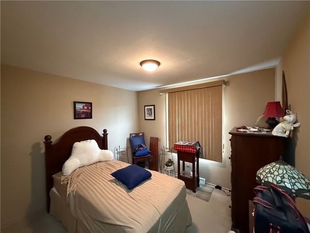 1185 Bucknell Dr, Monroeville, PA 15146