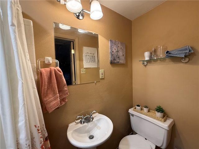 1185 Bucknell Dr, Monroeville, PA 15146