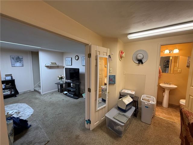 1185 Bucknell Dr, Monroeville, PA 15146