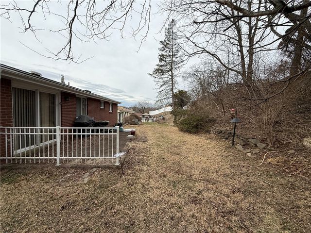 1185 Bucknell Dr, Monroeville, PA 15146