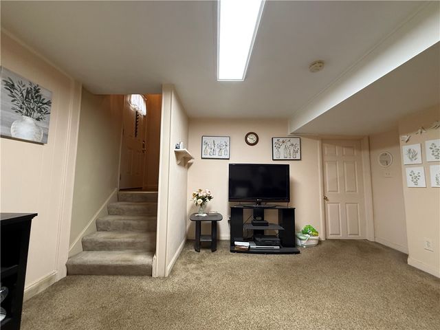 1185 Bucknell Dr, Monroeville, PA 15146