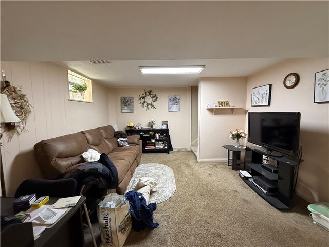 1185 Bucknell Dr, Monroeville, PA 15146