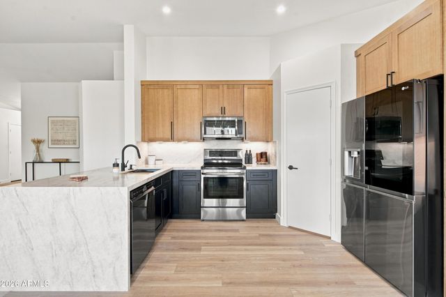 8123 E DES MOINES Street, Mesa, AZ 85207