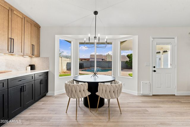8123 E DES MOINES Street, Mesa, AZ 85207