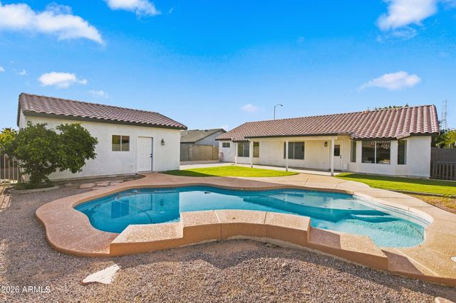 8123 E DES MOINES Street, Mesa, AZ 85207