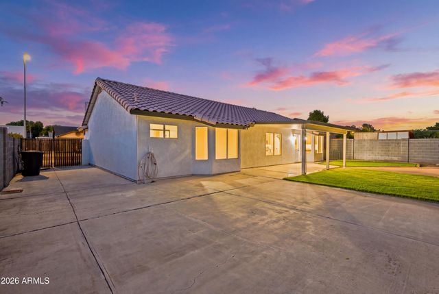 8123 E DES MOINES Street, Mesa, AZ 85207