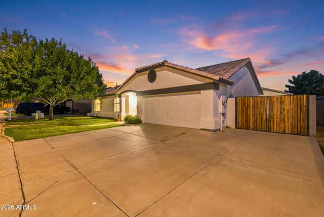 8123 E DES MOINES Street, Mesa, AZ 85207