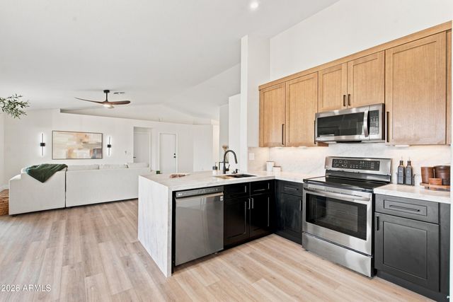 8123 E DES MOINES Street, Mesa, AZ 85207
