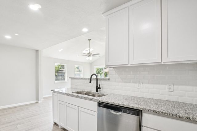 3436 Woodbridge Drive, Forest Hill, TX 76140