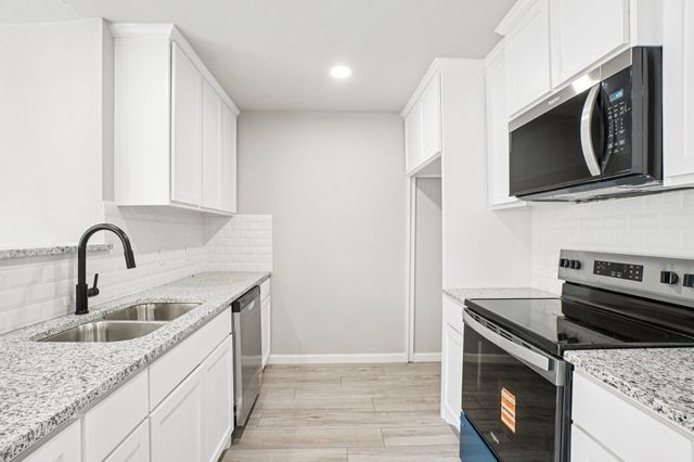 3436 Woodbridge Drive, Forest Hill, TX 76140