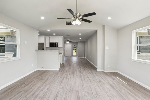 3436 Woodbridge Drive, Forest Hill, TX 76140