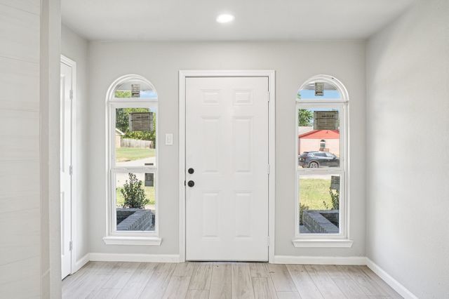 3436 Woodbridge Drive, Forest Hill, TX 76140