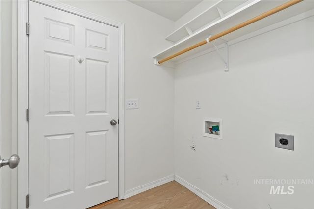 3906 E Clear Springs Dr, Nampa, ID 83686