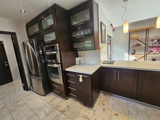 19975 NE 10th Place Way, Miami, FL 33179