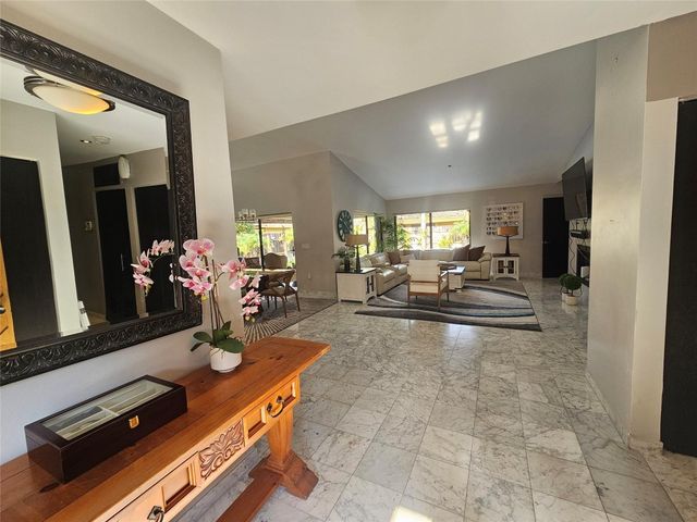 19975 NE 10th Place Way, Miami, FL 33179