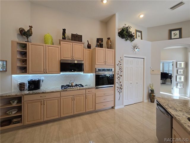 306 W Redsox Path, Hernando, FL 34442