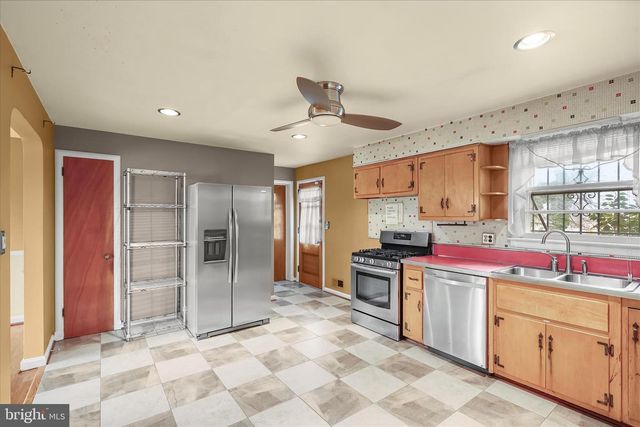 3510 SWANN RD, Suitland, MD 20746