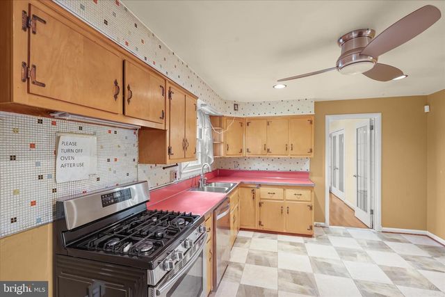 3510 SWANN RD, Suitland, MD 20746