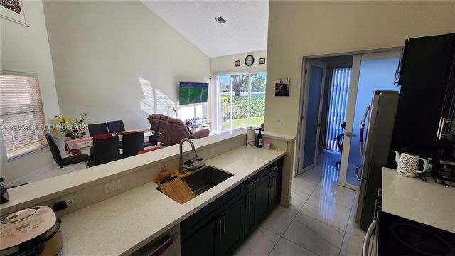 10702 Pelican Drive, Wellington, FL 33414