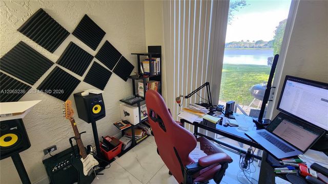 10702 Pelican Drive, Wellington, FL 33414