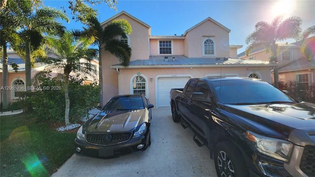 10702 Pelican Drive, Wellington, FL 33414